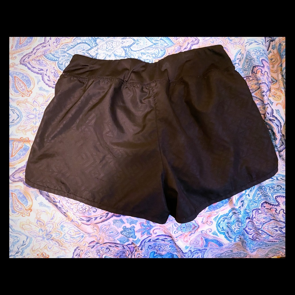 Danskin now shorts !! Size xs